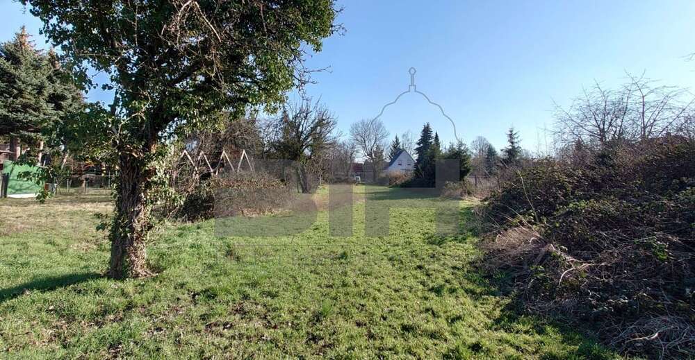 Grundstück zu verkaufen in Brehna 178.000 € 1975 m²