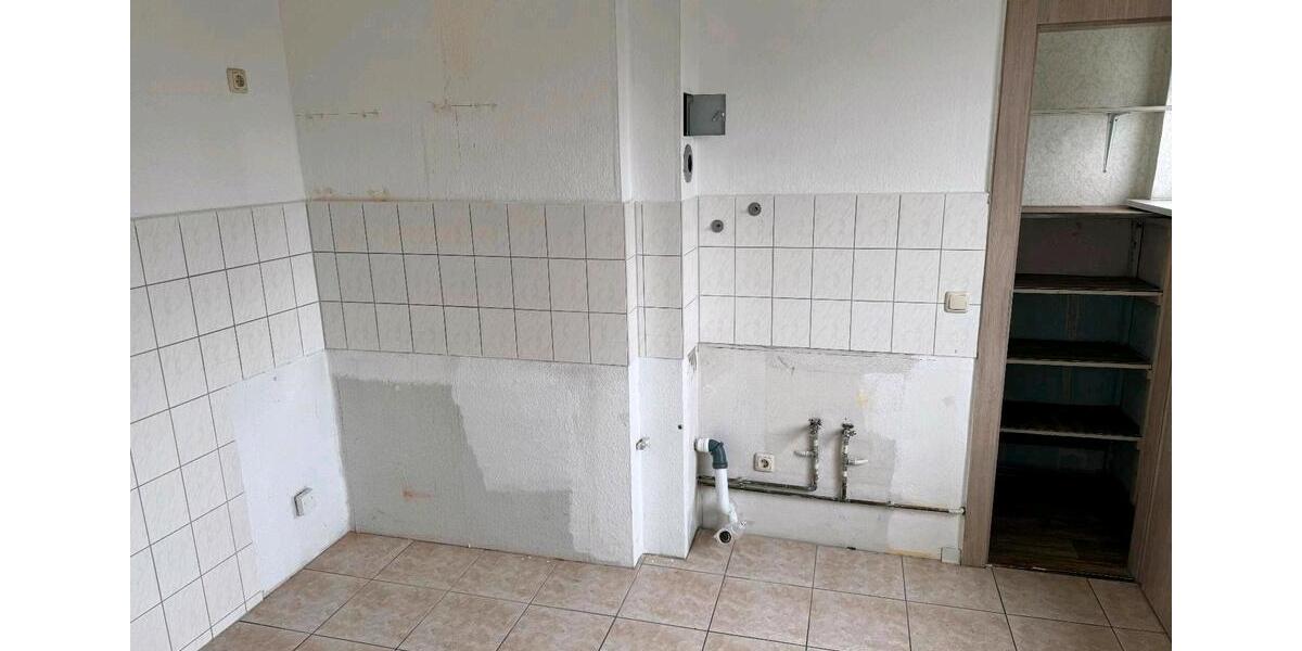 Etagenwohnung Bitterfeld-Wolfen Wolfen - 3 Zimmer, 86 m&sup2;, 725&euro; | Angebot:25408251