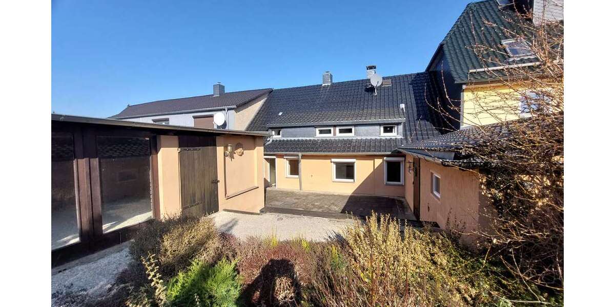 Einfamilienhaus Halle Dölau - 8 Zimmer, 180 m&sup2;, 150.000&euro; | Angebot:22533750