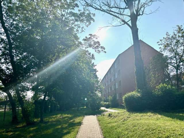 Wohnung zum Mieten in Weißenfels 272 € 47.12 m²