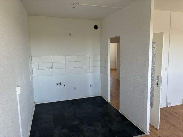 @ Eure 4-Zimmer-Familienoase mit Balkon & offener Wohnküche @ 4 zimmer