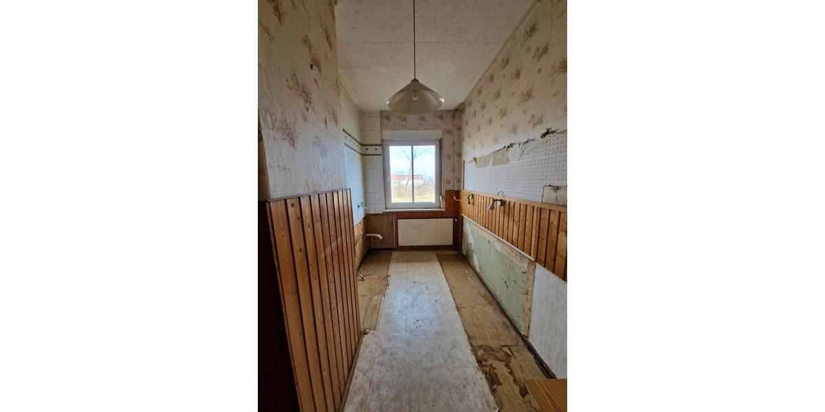 Reihenhaus Leuna - 5 Zimmer, 90 m&sup2;, 149.000&euro; | Angebot:25379067