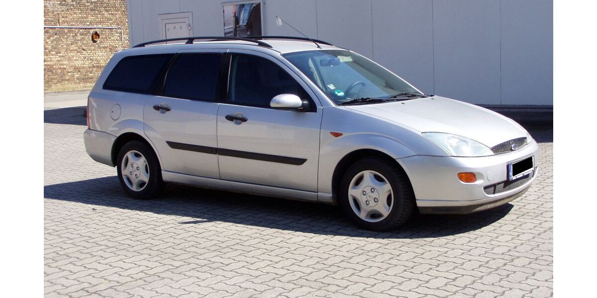 Ford Focus 145.200 km 1.800 &euro; Halle 06120