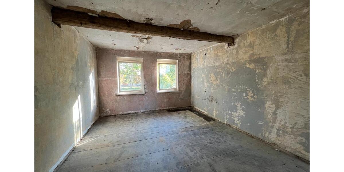 Mehrfamilienhaus, Wohnhaus Südliches Anhalt - 8 Zimmer, 200 m&sup2;, 35.000&euro; | Angebot:25137252