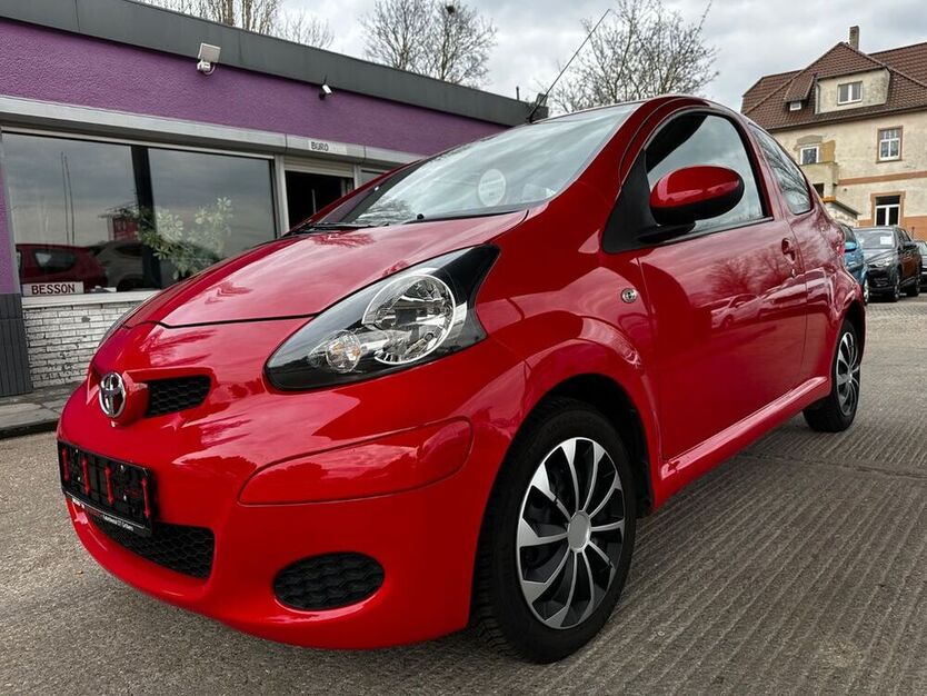 Aygo (X)