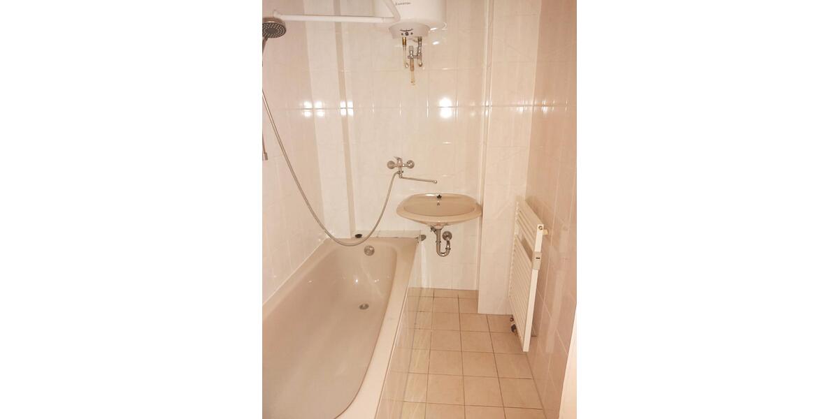 Erdgeschoßwohnung Halle (Saale) Damaschkestraße - 3 Zimmer, 49 m&sup2;, 310&euro; | Angebot:27566813