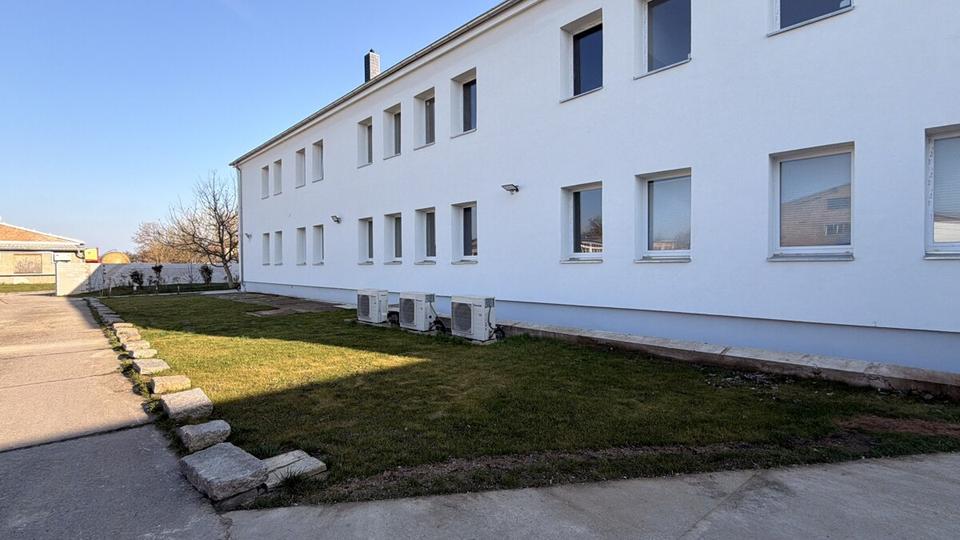Erdgeschoßwohnung Leuna - 4 Zimmer, 82 m&sup2;, 800&euro; | Angebot:26367179