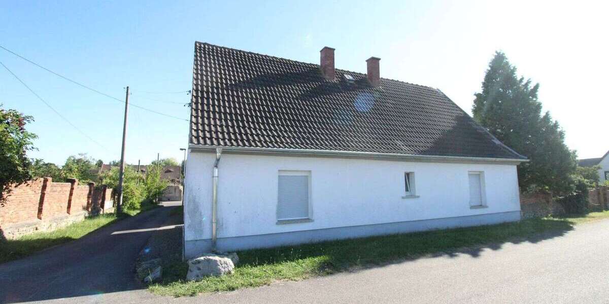 Einfamilienhaus Bad Lauchstädt - 5 Zimmer, 120 m&sup2;, 210.000&euro; | Angebot:25106320