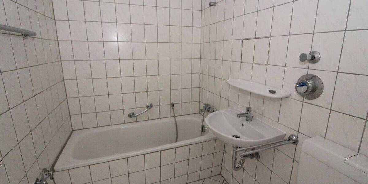 Etagenwohnung Bitterfeld-Wolfen Wolfen - 3 Zimmer, 57 m&sup2;, 337&euro; | Angebot:26797071
