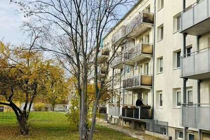 Wohnung zum Mieten in Merseburg 450 € 75 m² 4 zimmer