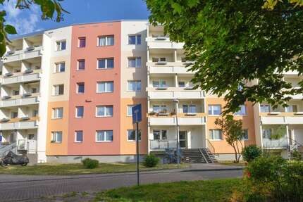 Wohnung zum Mieten in Halle 405 € 57.17 m² 2 zimmer