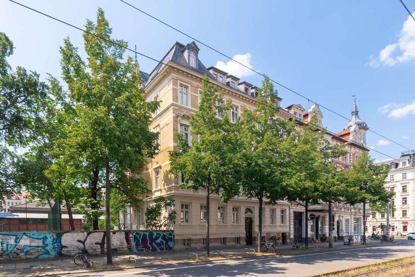 Wohnung zum Kaufen in Leipzig 325.000 € 91.47 m²