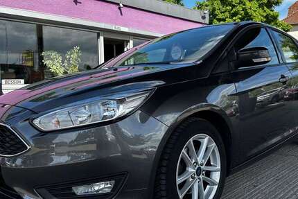 Ford Focus 54.826 km 10.990 € Kabelsketal OT Gröbers 06184