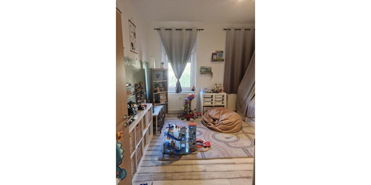 Etagenwohnung Halle (Saale) Silberhöhe - 4 Zimmer, 80 m&sup2;, 680&euro; | Angebot:26703980