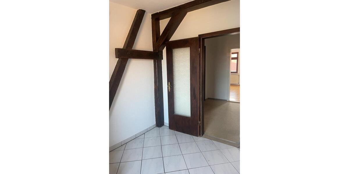 Dachgeschoßwohnung Halle (Saale) Frohe Zukunft - 2 Zimmer, 60 m&sup2;, 648&euro; | Angebot:26698376