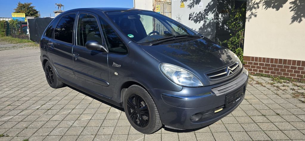 Citroen Xsara Picasso 178.000 km 1.990 € Leipzig - Ost 04328