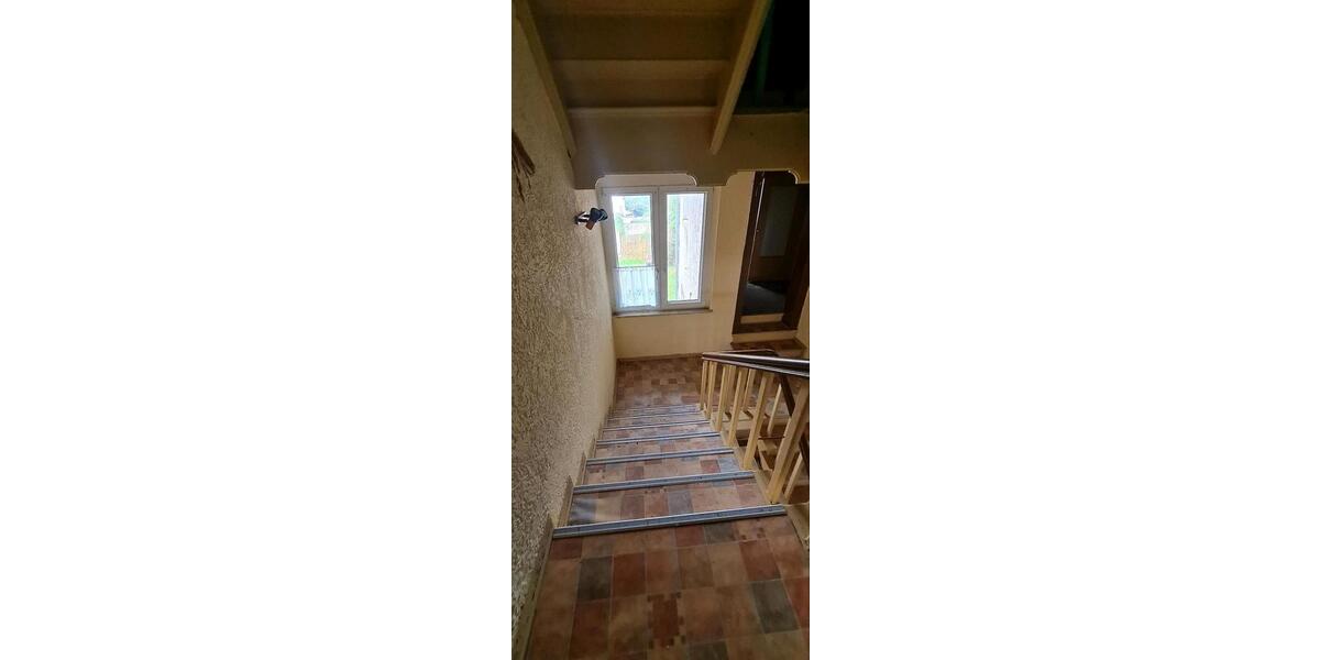 Mehrfamilienhaus, Wohnhaus Südliches Anhalt - 10 Zimmer, 260 m&sup2;, 115.000&euro; | Angebot:23647264