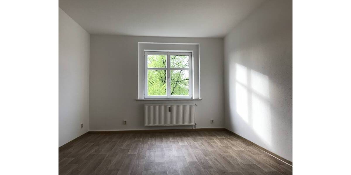 Etagenwohnung Bad Dürrenberg - 3 Zimmer, 89 m&sup2;, 560&euro; | Angebot:26796348