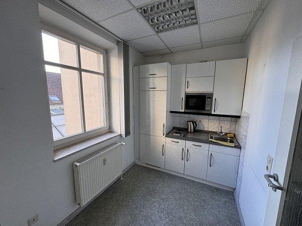 Gewerbeobjekt Halle (Saale) Büschdorf - 980&euro; | Angebot:24535352