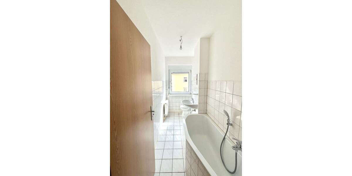 Etagenwohnung Bitterfeld Bitterfeld - 1 Zimmer, 32 m&sup2;, 274&euro; | Angebot:26063465