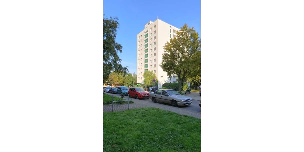 Etagenwohnung Halle Frohe Zukunft - 1 Zimmer, 26 m&sup2;, 238&euro; | Angebot:27522762