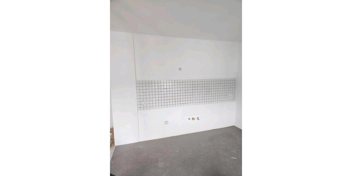 Dachgeschoßwohnung Halle (Saale) - 2 Zimmer, 79 m&sup2;, 109.000&euro; | Angebot:24803647