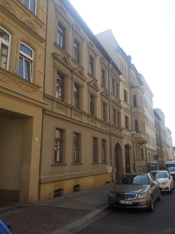 Wohnung zum Mieten in Halle 310 € 36.19 m²