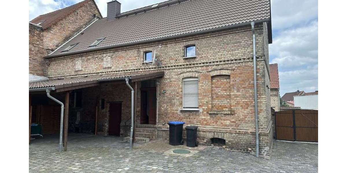 Einfamilienhaus Röblingen am See Röblingen am See - 14 Zimmer, 220 m&sup2;, 260.000&euro; | Angebot:25819391