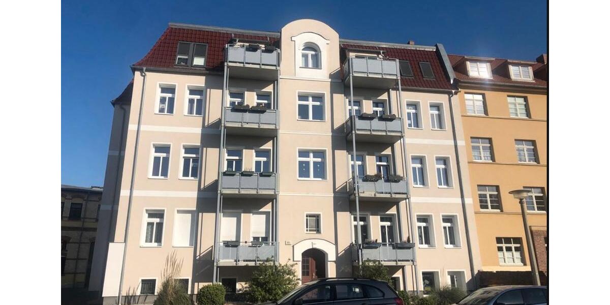 Dachgeschoßwohnung Halle (Saale) Damaschkestraße - 3 Zimmer, 91 m&sup2;, 728&euro; | Angebot:25947778
