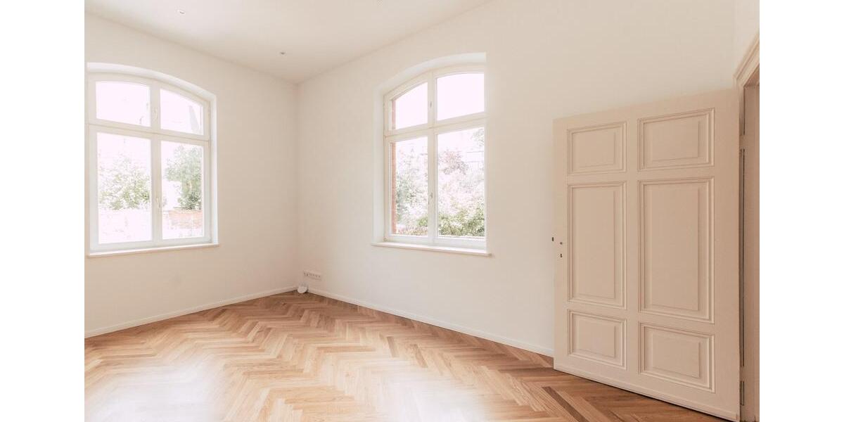 Hochparterre Halle (Saale) Am Wasserturm/Thaerviertel - 4.5 Zimmer, 190 m&sup2;, 2.335&euro; | Angebot:25376252