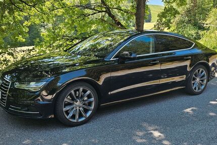 Audi A7 175.000 km 22.800 &euro; Hall 06060