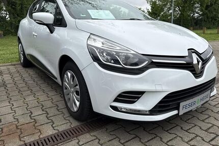 Renault Clio 15.803 km 9.740 &euro; Köthen 06366