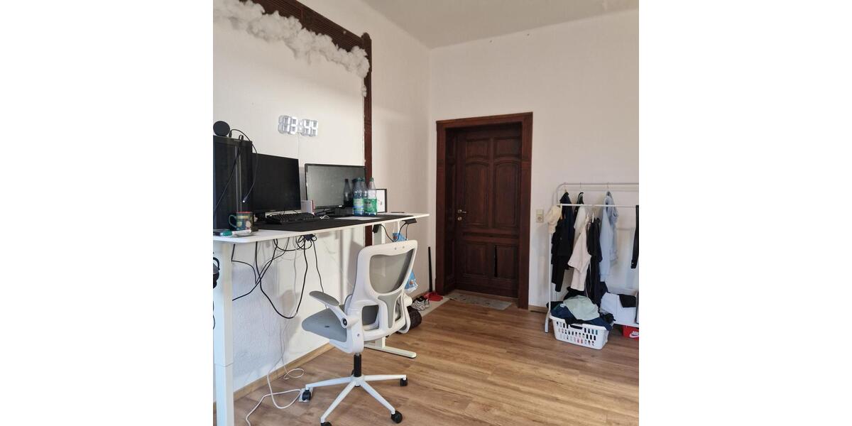 Etagenwohnung Halle (Saale) - 1 Zimmer, 31 m&sup2;, 245&euro; | Angebot:25639781