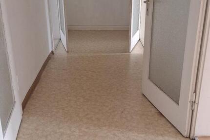 Wohnung Halle (Saale) Damaschkestraße - 3 Zimmer, 70 m&sup2;, 490&euro; | Angebot:25418016