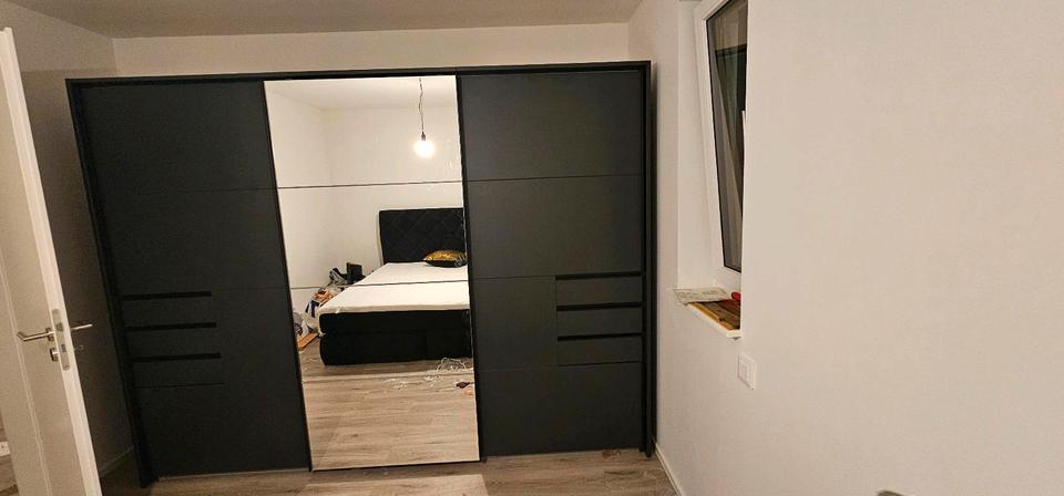 Etagenwohnung Halle (Saale) Halle-Neustadt - 3 Zimmer, 84 m&sup2;, 1.081&euro; | Angebot:24396665
