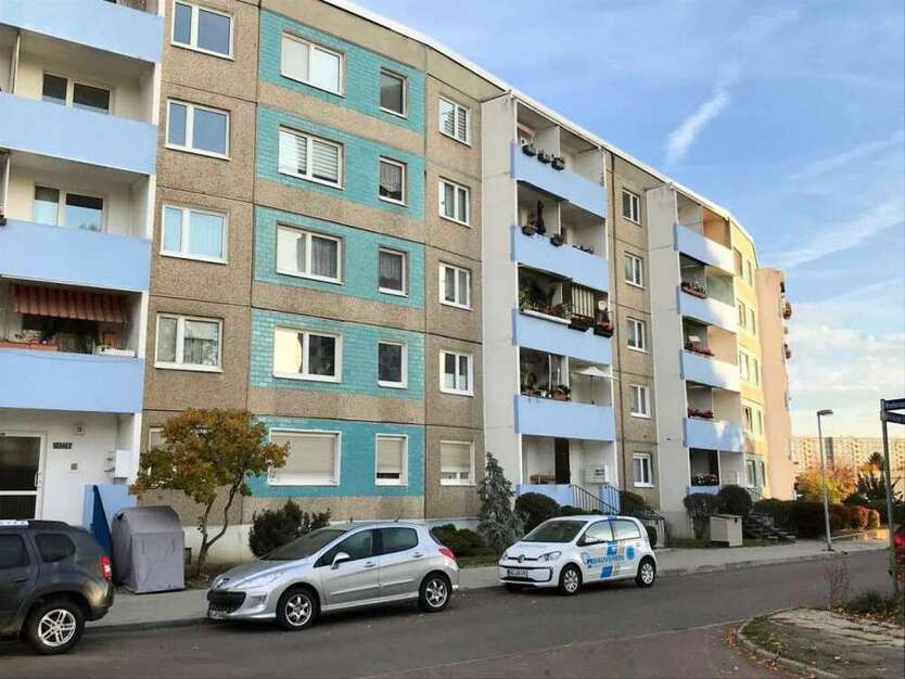 Wohnung zum Mieten in Halle (Saale) 380 € 74.79 m²