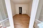 Neu sanierte 3-Raum-Wohnung mit Balkon in ruhiger Seitenstraße