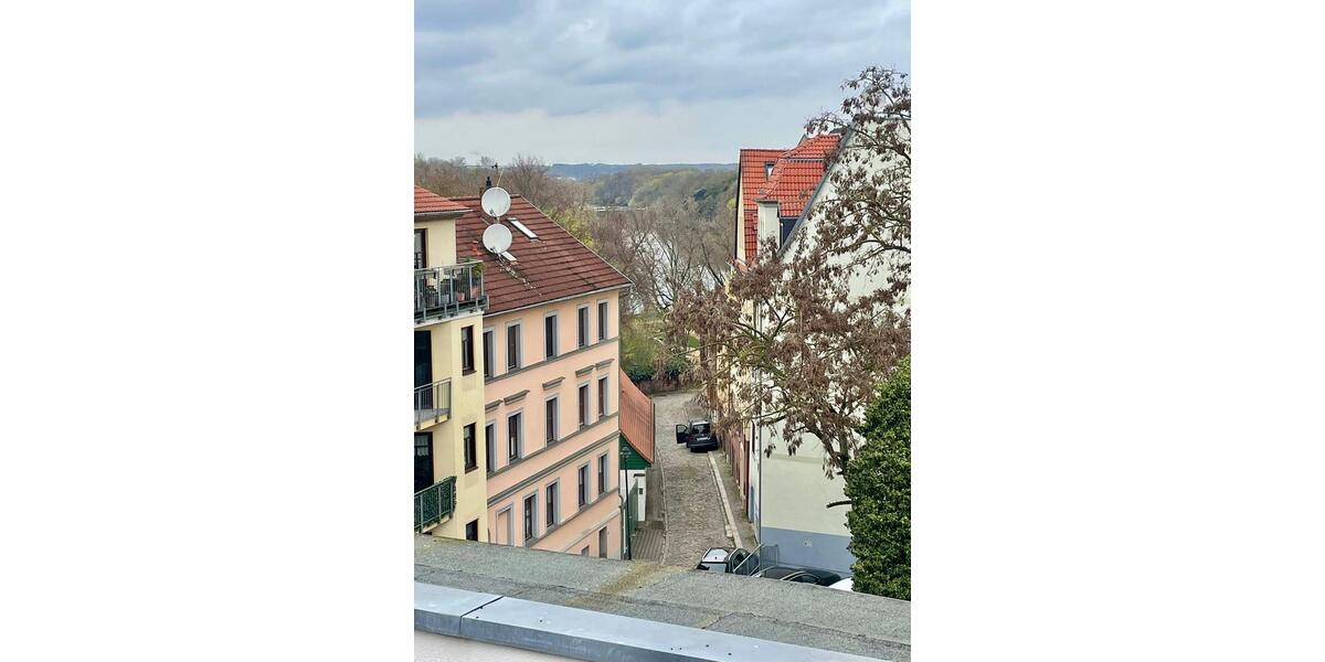 Dachgeschoßwohnung Halle (Saale) Am Wasserturm/Thaerviertel - 5 Zimmer, 160 m&sup2;, 430.000&euro; | Angebot:26308985