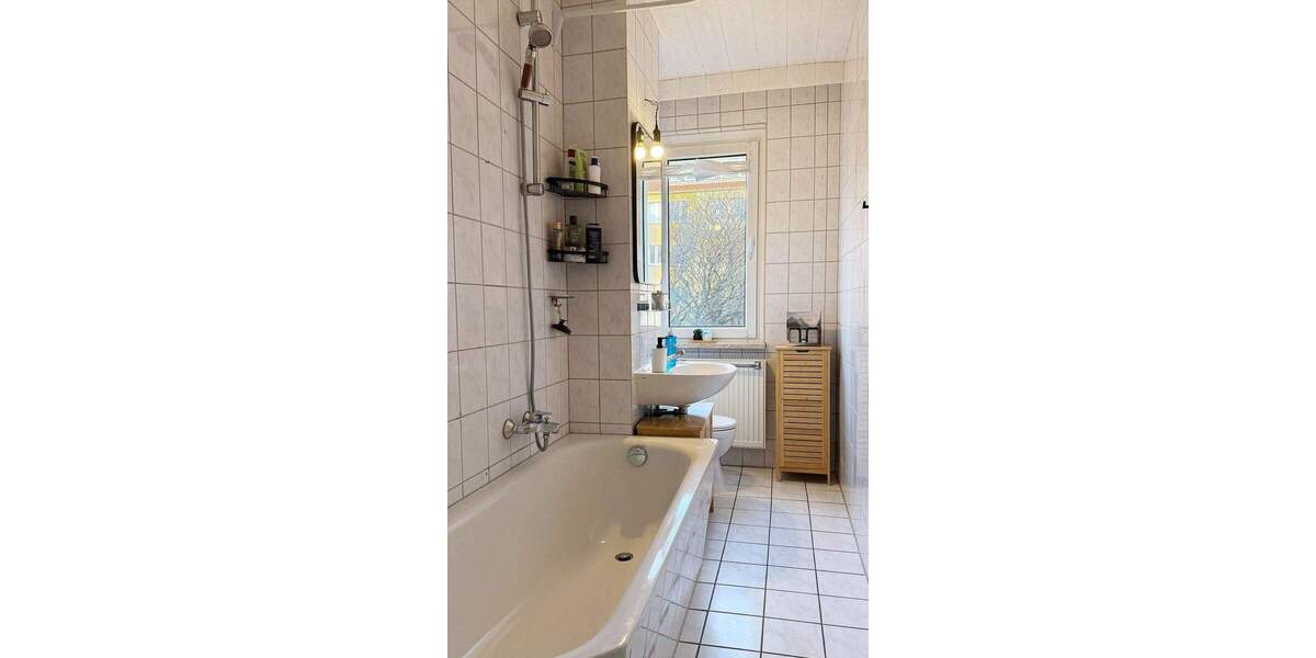 Etagenwohnung Weißandt-Gölzau Gölzau - 2 Zimmer, 49 m&sup2;, 250&euro; | Angebot:25796827