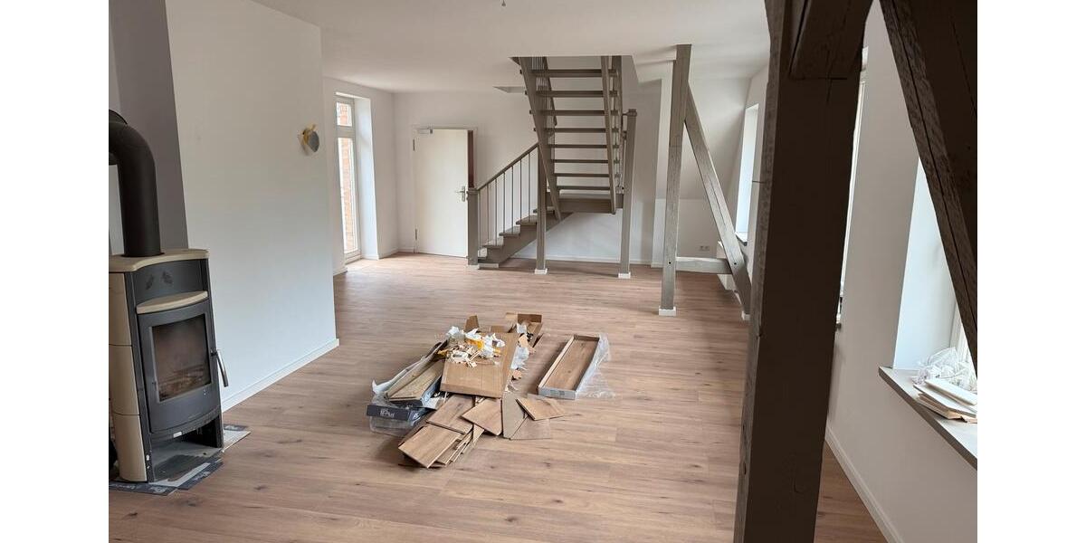 Dachgeschoßwohnung Halle (Saale) Am Wasserturm/Thaerviertel - 5 Zimmer, 160 m&sup2;, 430.000&euro; | Angebot:26308985