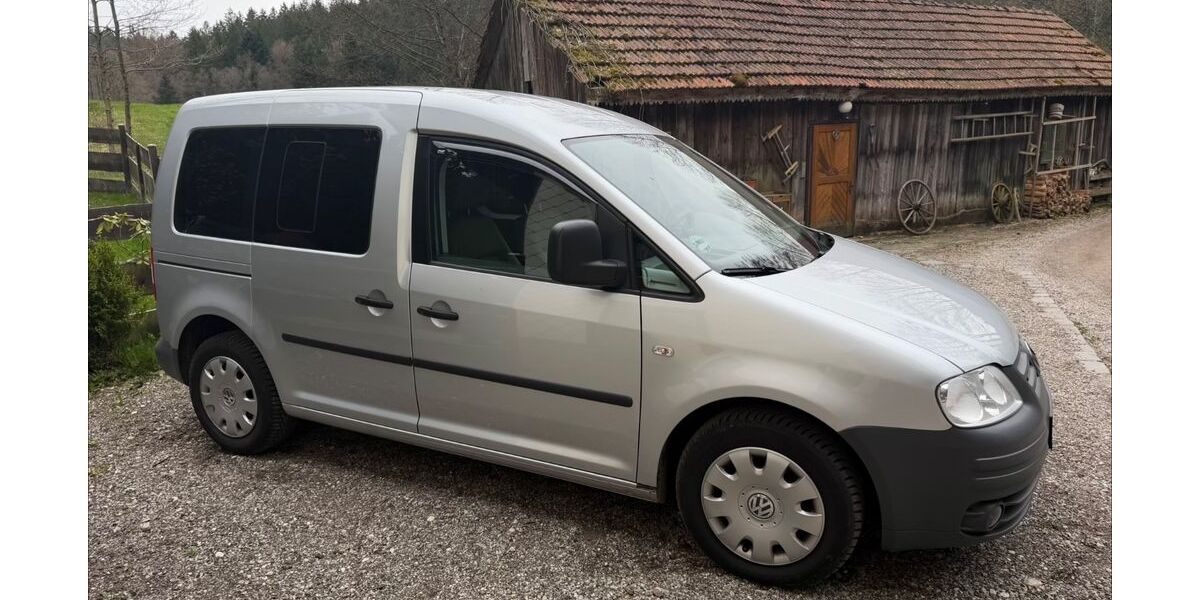 VW Caddy 175.429 km 7.600 &euro; Schkeuditz 04435