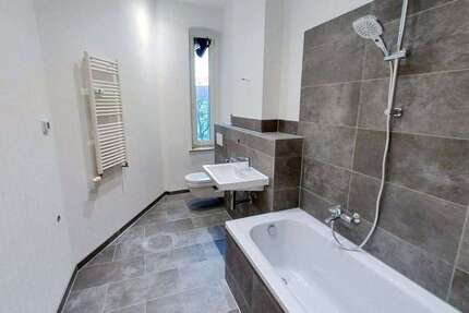 Wohnung Bitterfeld Bitterfeld - 3 Zimmer, 87 m&sup2;, 140.000&euro; | Angebot:25901145