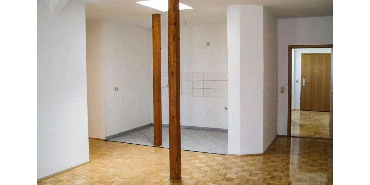 Dachgeschoßwohnung Halle (Saale) Damaschkestraße - 3 Zimmer, 85 m&sup2;, 883&euro; | Angebot:26491167