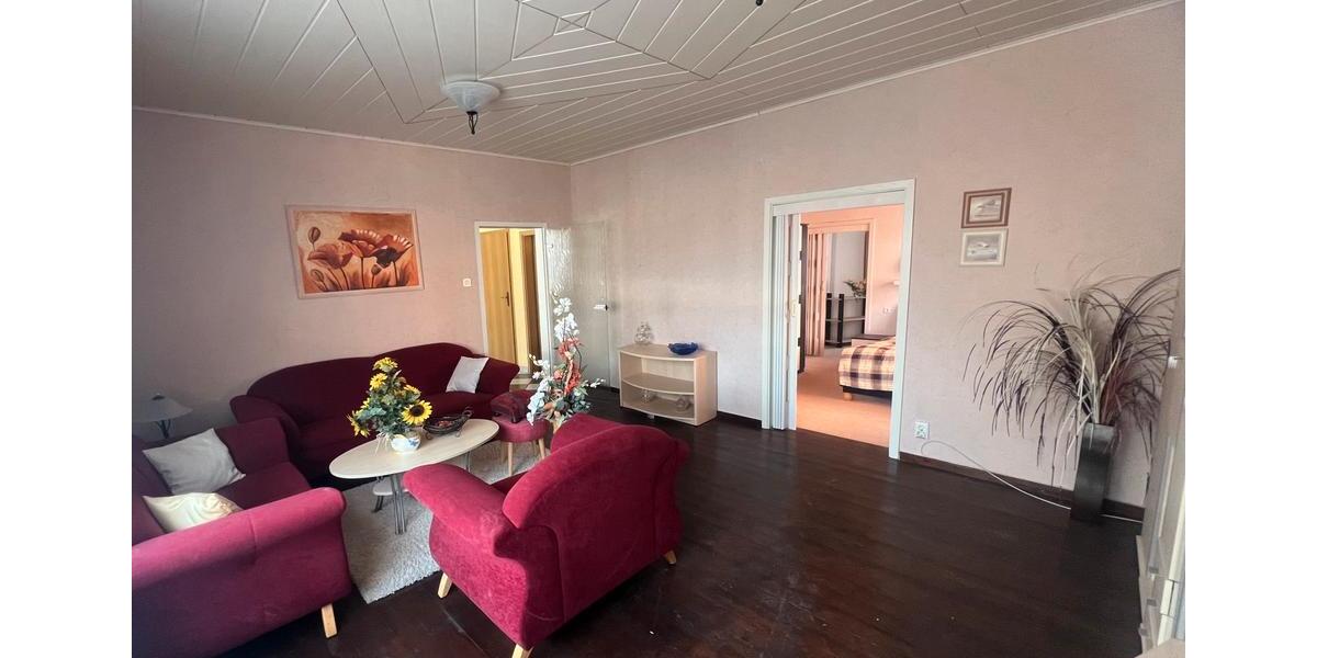 Etagenwohnung Eisleben (Lutherstadt) - 3 Zimmer, 85 m&sup2;, 530&euro; | Angebot:24563449