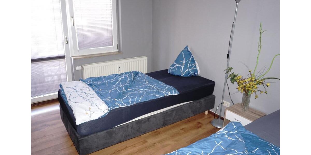 Etagenwohnung Halle (Saale) Büschdorf - 4 Zimmer, 100 m&sup2;, 700&euro; | Angebot:26587421