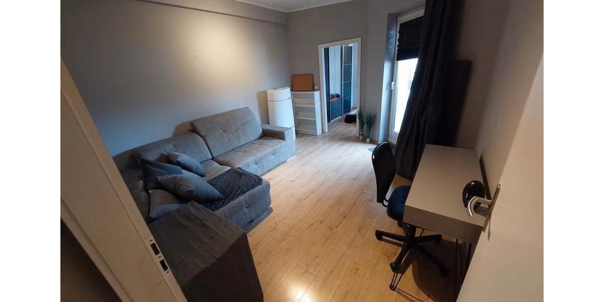 Dachgeschoßwohnung Halle (Saale) - 4 Zimmer, 87 m&sup2;, 1.250&euro; | Angebot:26383901