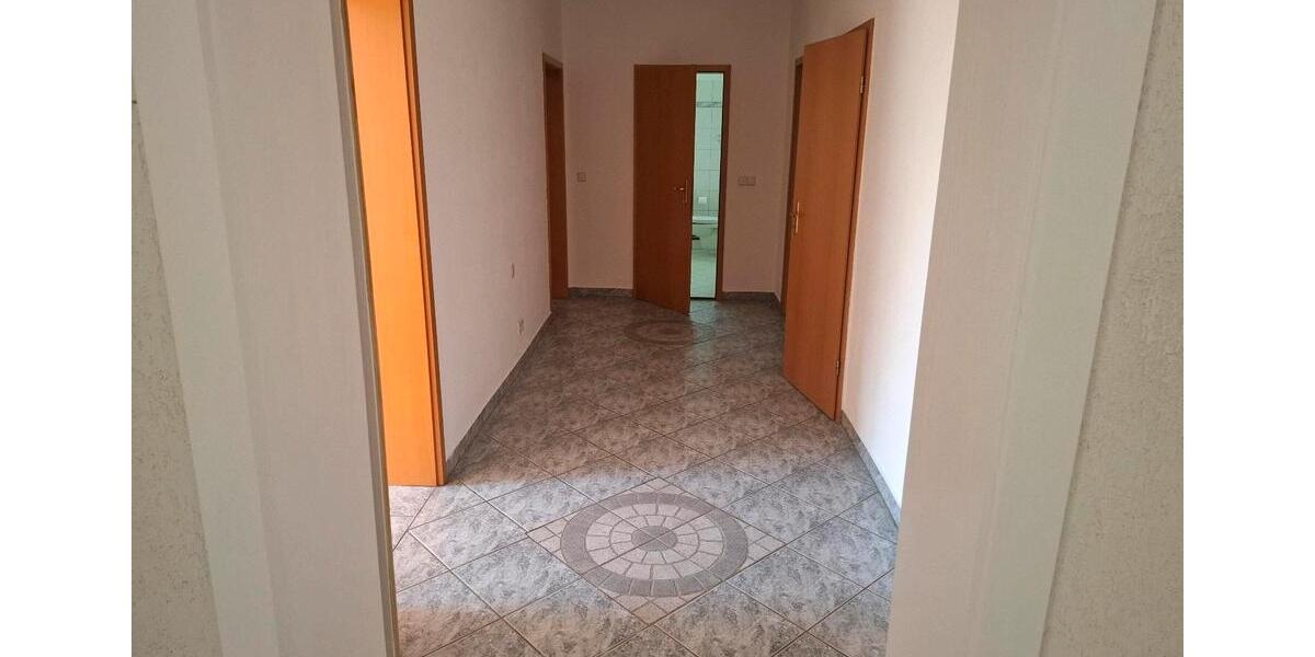Erdgeschoßwohnung Bitterfeld-Wolfen Wolfen - 2 Zimmer, 69 m&sup2;, 66.000&euro; | Angebot:27069414