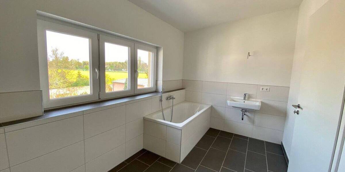 Doppelhaushälfte Salzatal Lieskau - 4 Zimmer, 152 m&sup2;, 1.350&euro; | Angebot:26306031