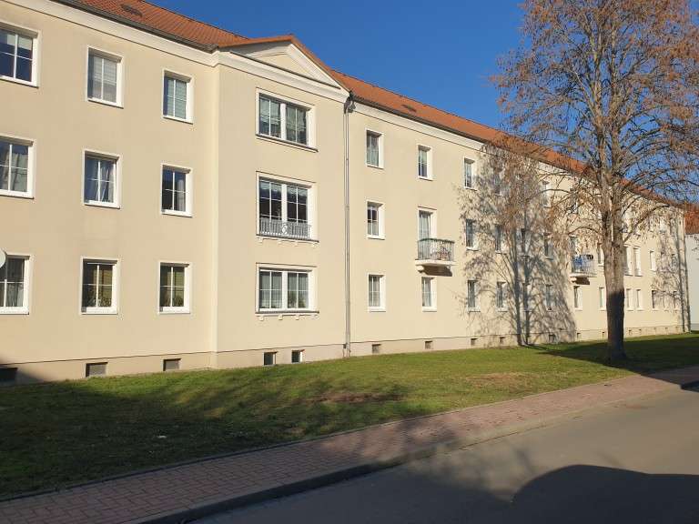 Etagenwohnung Braunsbedra Neumark - 3 Zimmer, 67 m&sup2;, 403&euro; | Angebot:27091496