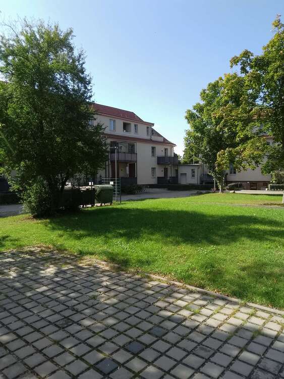 Baugrundstück für Mehrfamilienhäuser oder Eigenheime